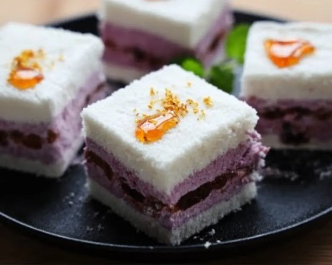 Double Ninth Cake (重阳糕, Chóngyáng gāo)